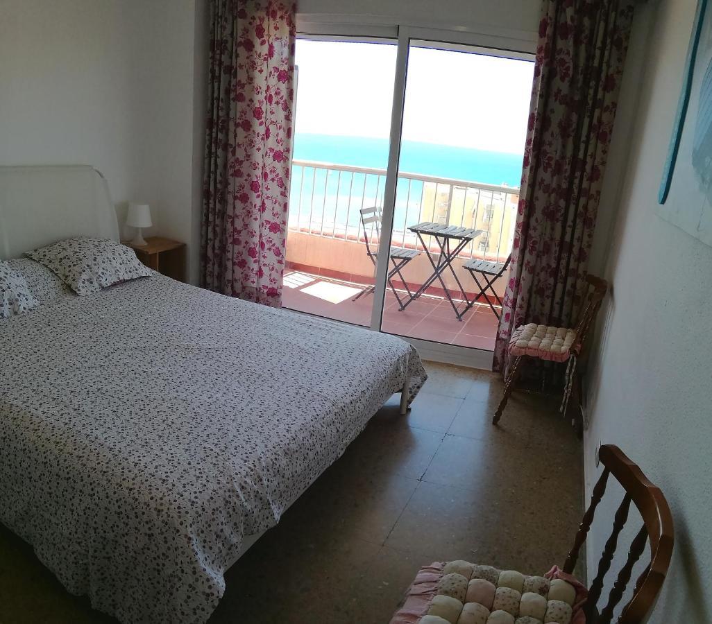 Magnifique Vue A 100M De La Plage 베날마데나코스타 외부 사진